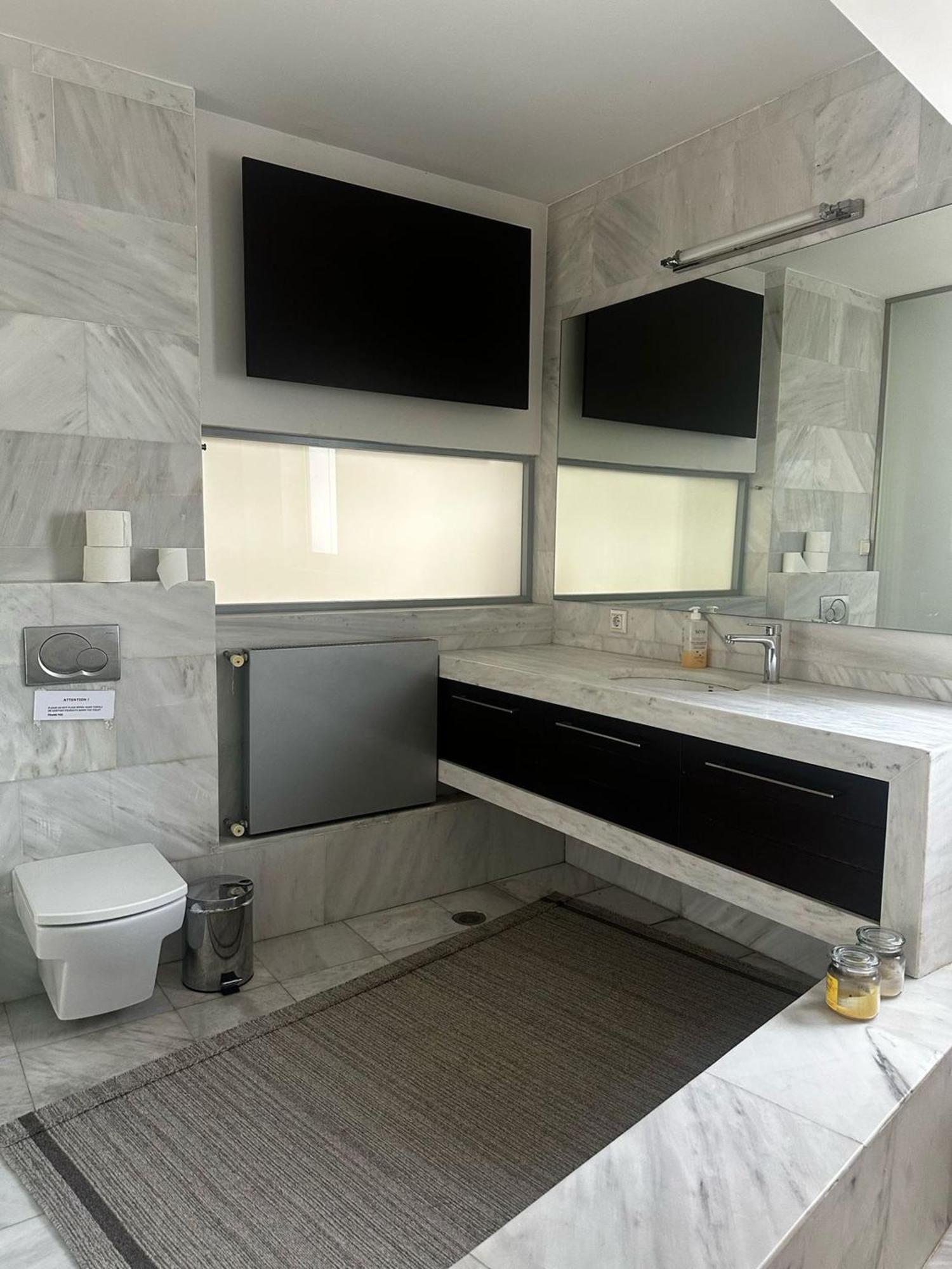 Spacious Stylish Flat At Acropolis Area! Athens Luaran gambar