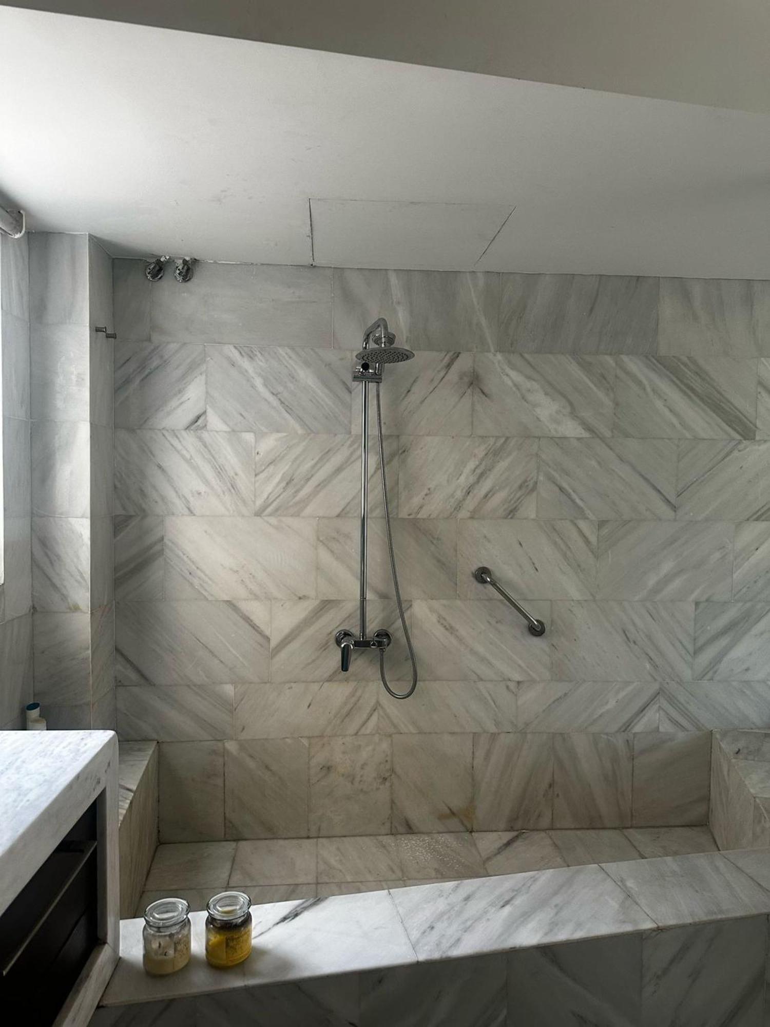 Spacious Stylish Flat At Acropolis Area! Athens Luaran gambar